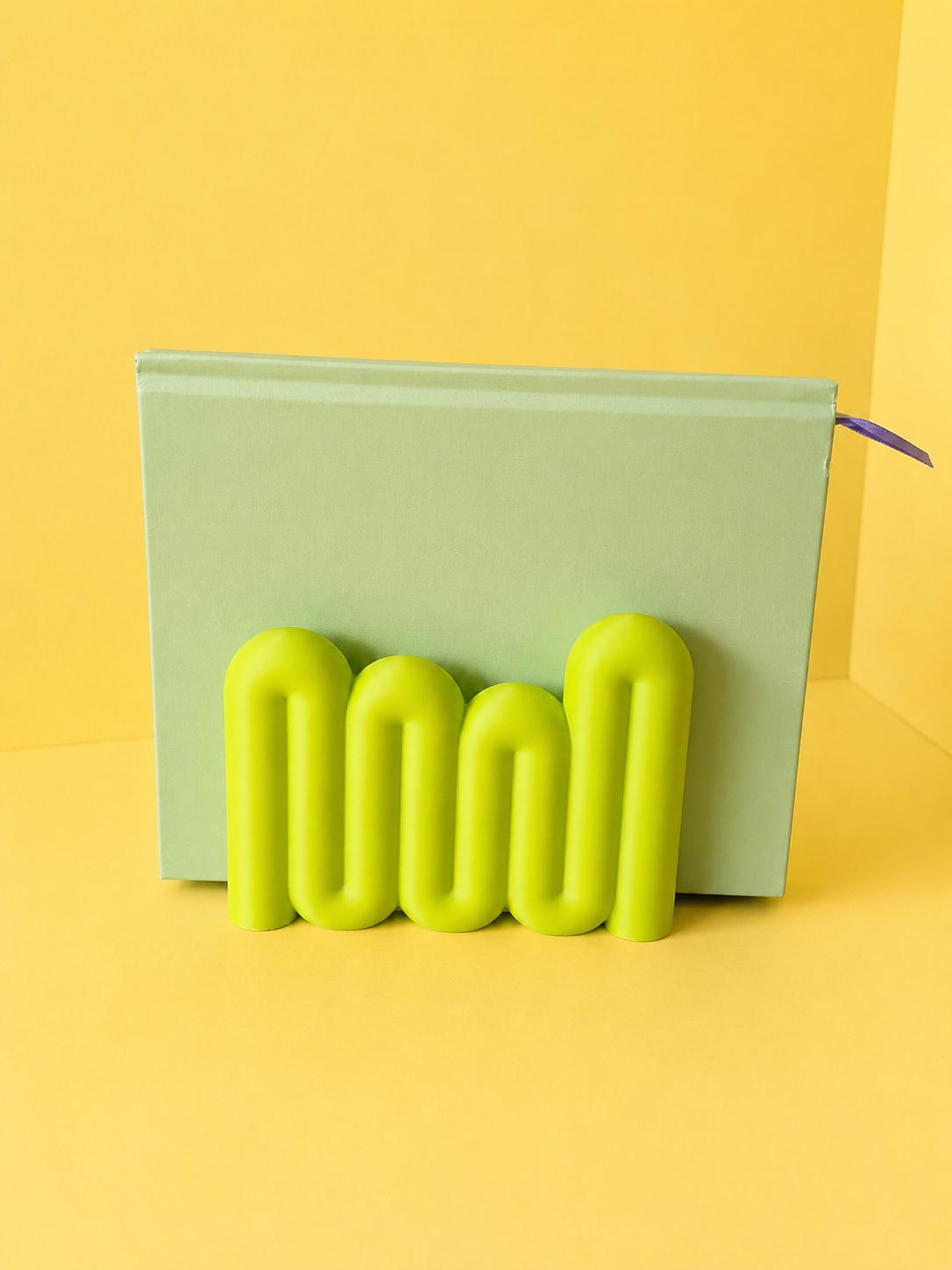 Wavy Tablet Stand — photo 3